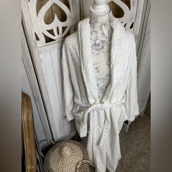 Mark Travers Australia Terry Cloth Luxury Robe Pockets White Textured Large - Picture 1 of 6